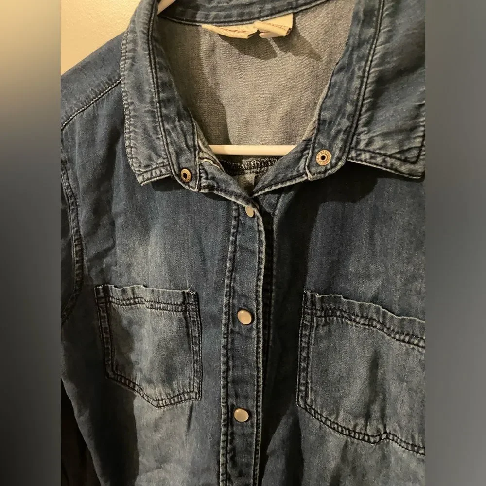 Denim button down - Picture 4 of 7